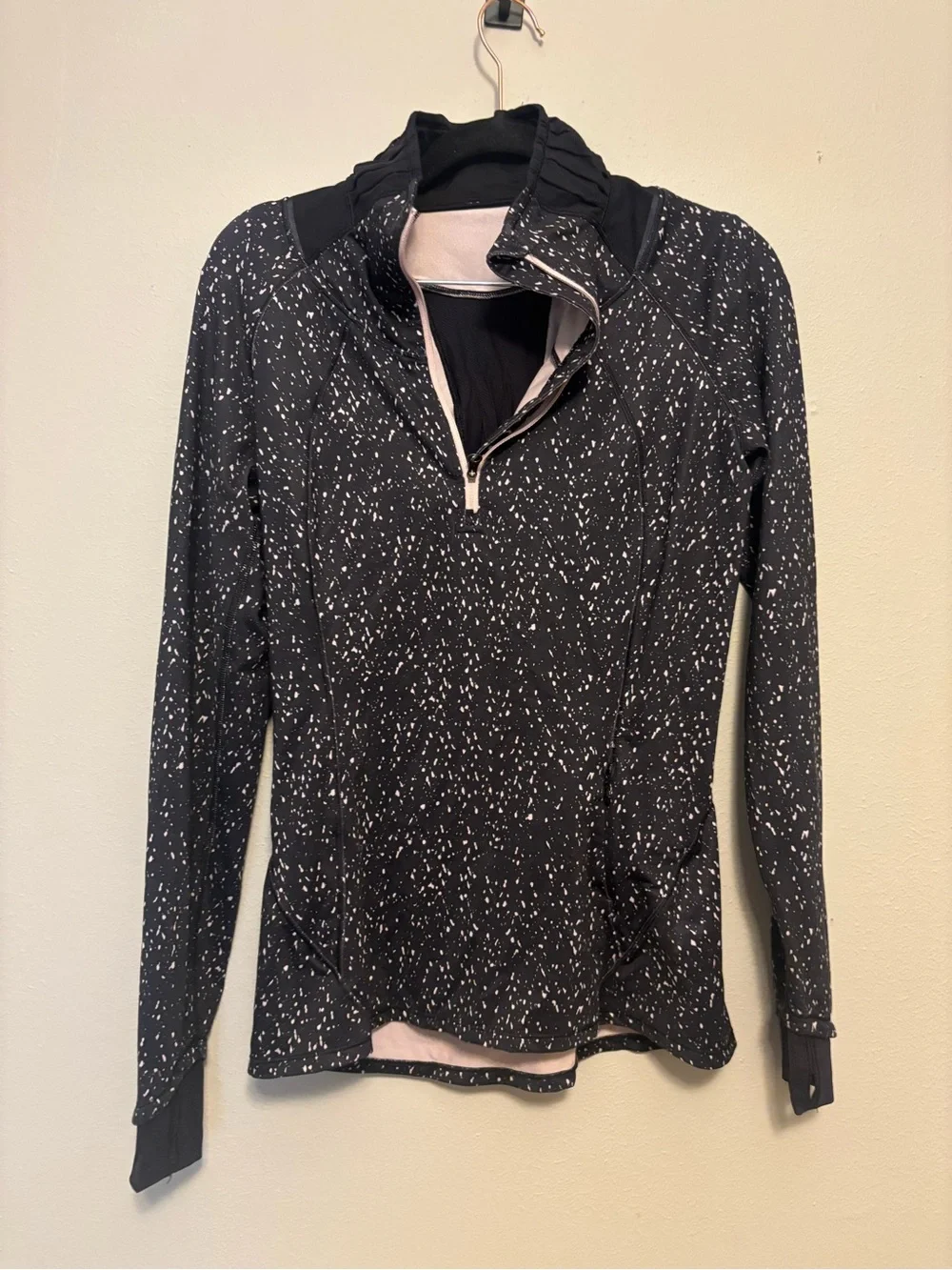 Lululemon Go the Distance 1/2 Zip size 4